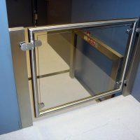 hydro_plateaulift_verticaal toegangspoort