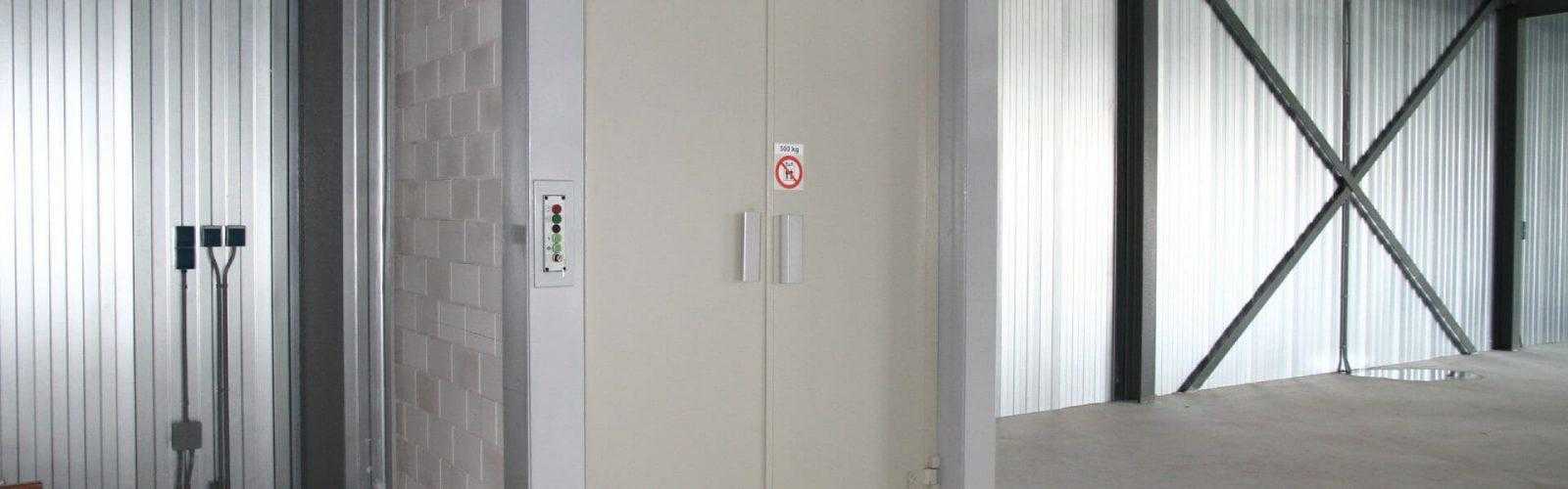 Goederenlift deuren
