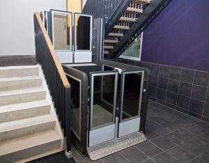 verticale plateaulift van LiftForce